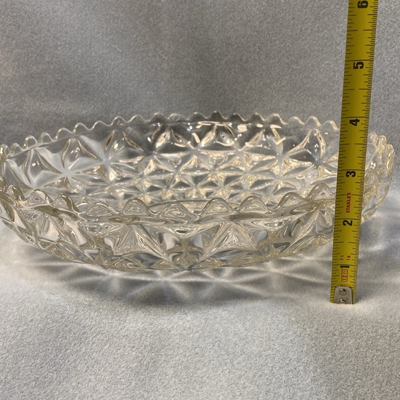Mt Vernon imperial Pressed Crystal Crisscross Inverted Diamond Pattern Bowl - Picture 11 of 12